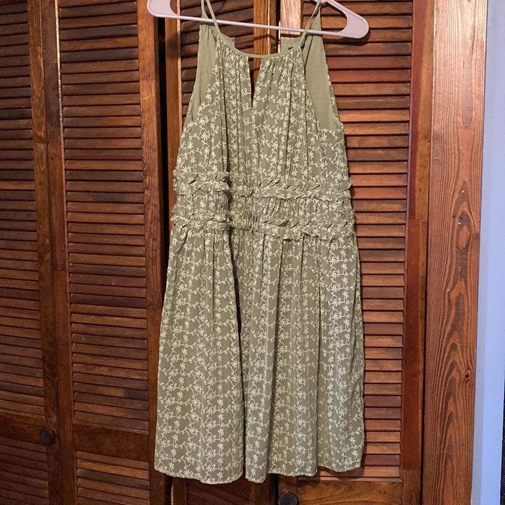 Green Spring Dress - Picture 2 of 4